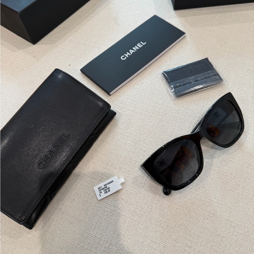 CHANEL Dark Tinted Sunglasses with Black Case - Picture 1 of 3